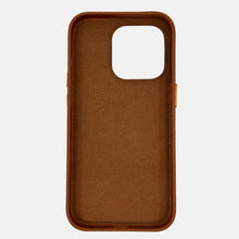Load image into Gallery viewer, iPhone 15 serijos rudas odinis dėklas
