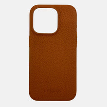 Load image into Gallery viewer, iPhone 15 serijos rudas odinis dėklas
