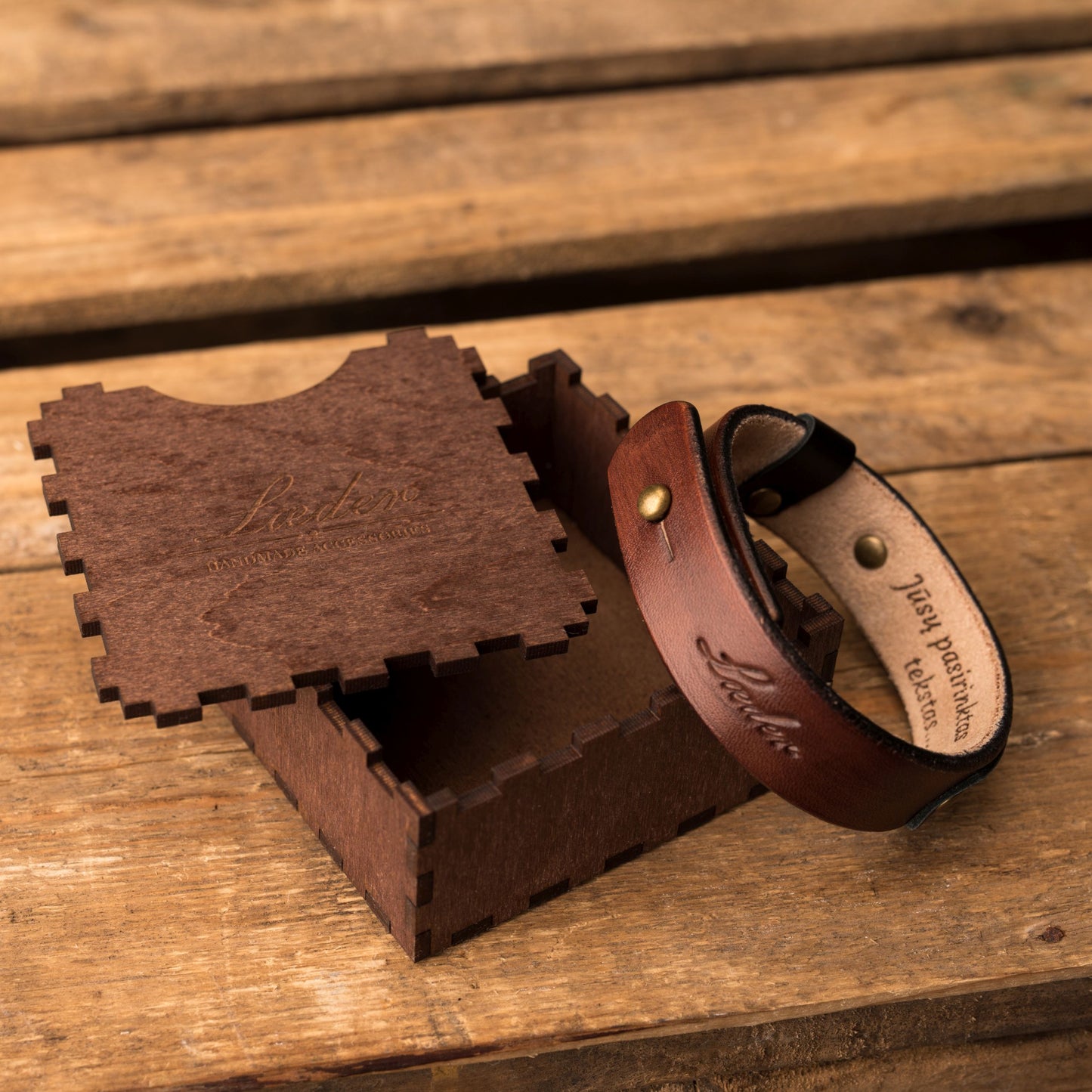 Leather bracelet Sphere | Brown color