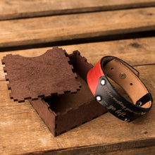 Load image into Gallery viewer, Leather bracelet Cheops | Orange color

